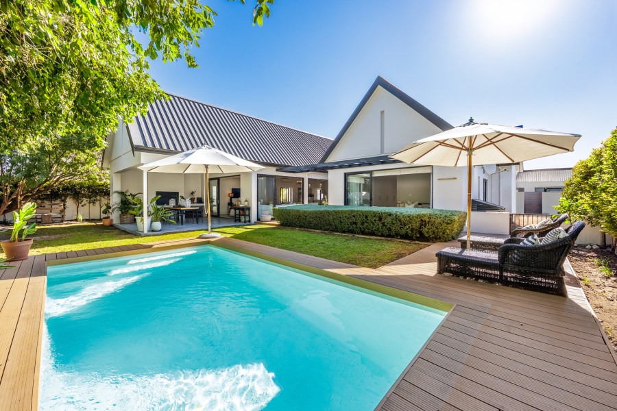 4 Bedroom Property for Sale in Val De Vie Estate Western Cape